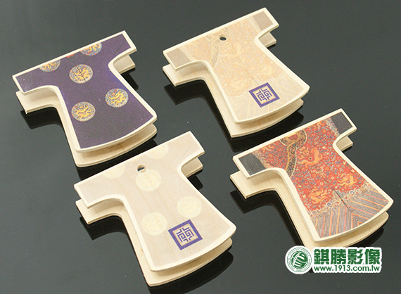WO03001 清朝龍袍造型木夾直印